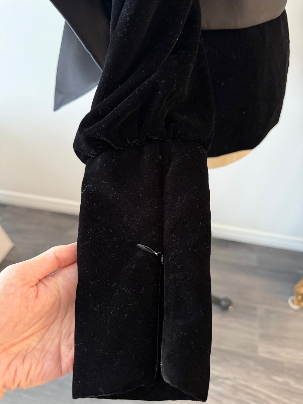 Zara Velvet Puff-Sleeve Wrap Top with Satin Bow - Picture 5 of 8